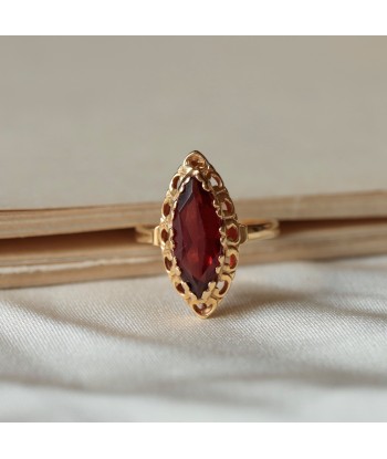 Bague marquise pierre rouge Les magasins à Paris