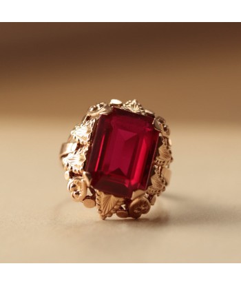 Bague vintage pierre rouge taille émeraude suggérées chez