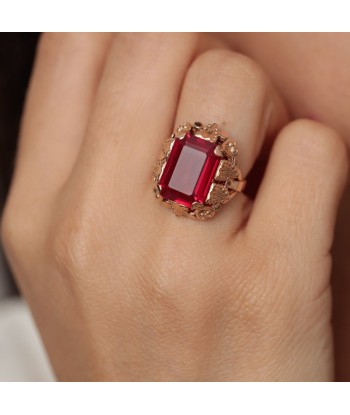 Bague vintage pierre rouge taille émeraude suggérées chez