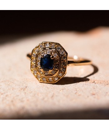 Bague octogonale majestueuse saphir et diamants rembourrage situé sous