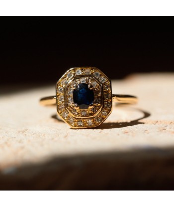 Bague octogonale majestueuse saphir et diamants rembourrage situé sous