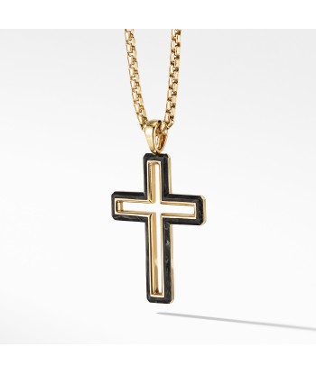 David Yurman Men's Forged Carbon Cross Pendant with 18K Gold offre 