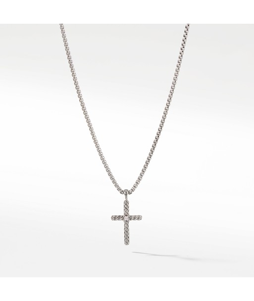 David Yurman Cross Necklace with Diamond de l' environnement