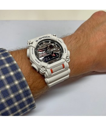 Casio G-Shock GA900AS-7A Astro World Space Watch White Orange Silver Metallic une grave pollution 