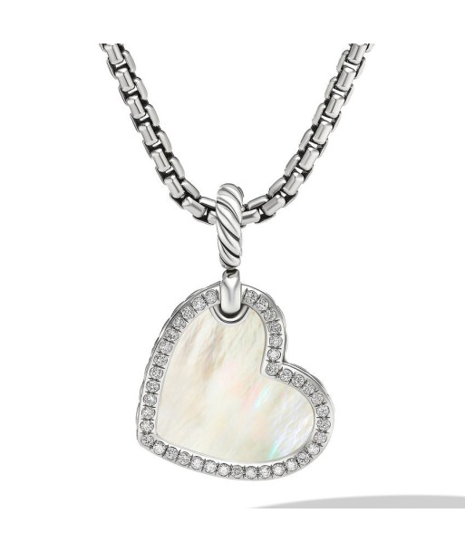 DY Elements Heart Amulet with Mother of Pearl and Pave Diamonds, 19MM Venez découvrir notre 