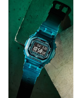 CASIO G-SHOCK DWB5600G-2 Bluetooth Clear Jelly Aqua Blue Digital Watch de pas cher