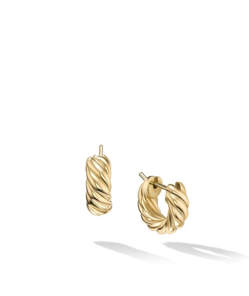 David Yurman Sculpted Cable Hoop Earrings in 18K Yellow Gold, 5.4MM de l' environnement