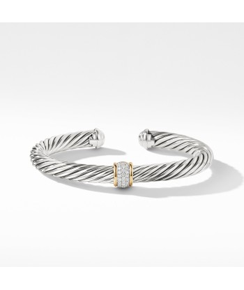 David Yurman 7MM Cuff Bracelet with Diamonds and Gold est présent 