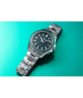 Casio Oceanus Manta Sapphire Green OCWS400-3A Titanium Watch en linge